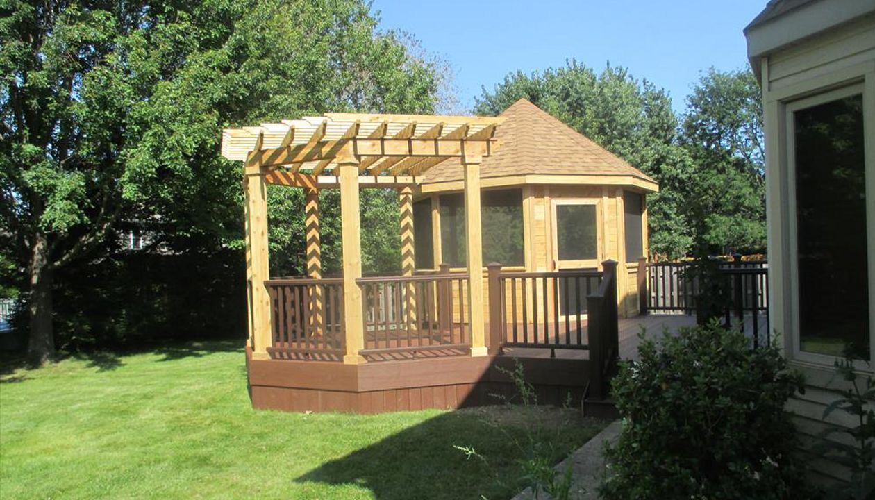 Cedar pergola and Gazebo on Trex Deck