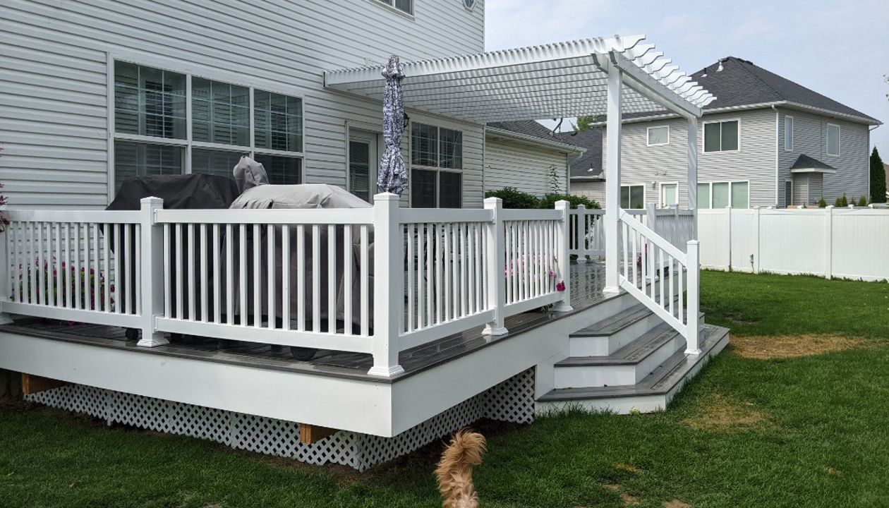 Island Mist Decking, White Trex Trim, Cascading Stairs, Pergola Cover