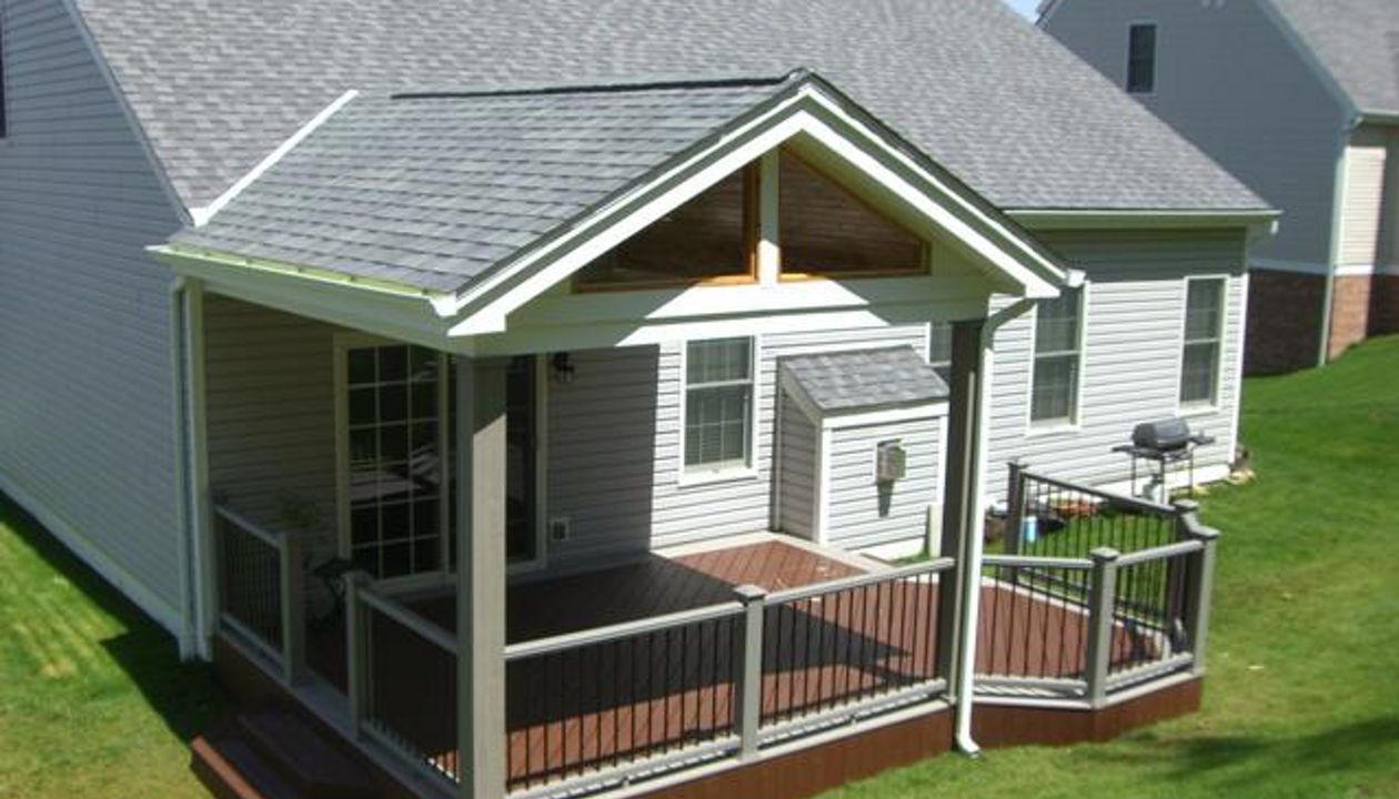 Fire Pit Transcend Decking with Gravel Path Rail