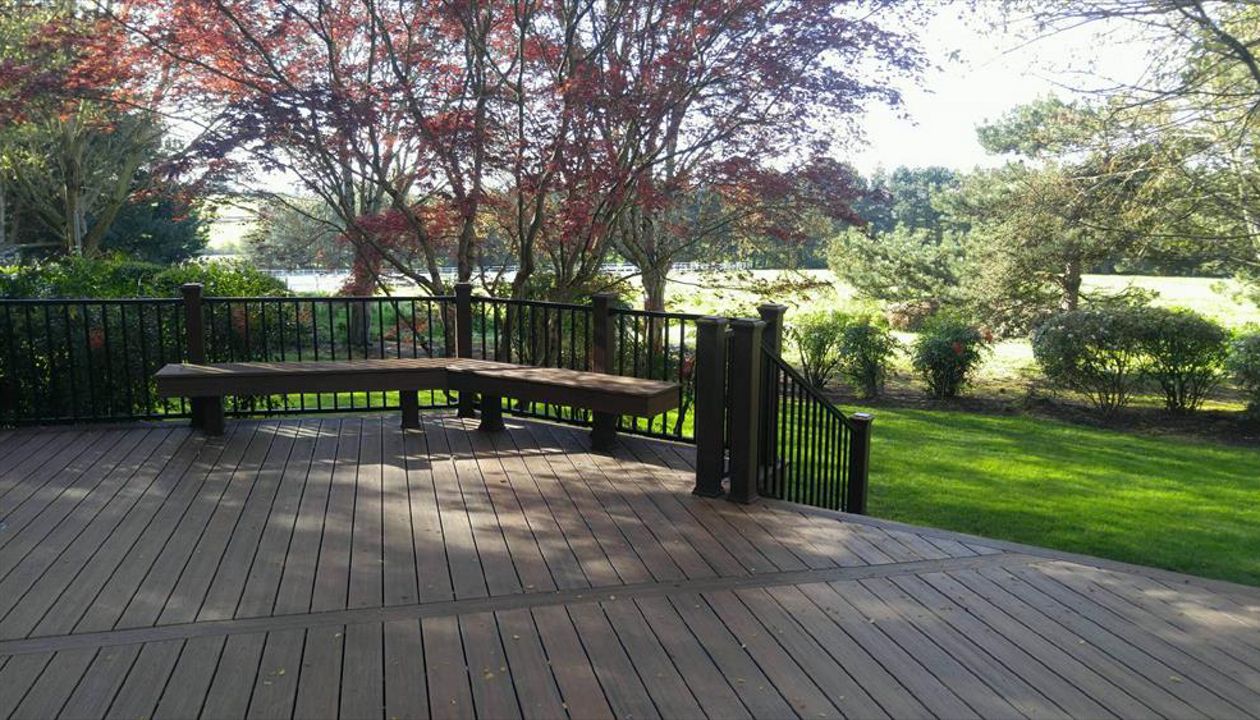 Trex Deck West Linn, Oregon (Spiced Rum)