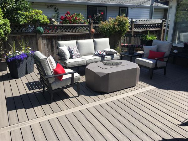 another grey Trex patio