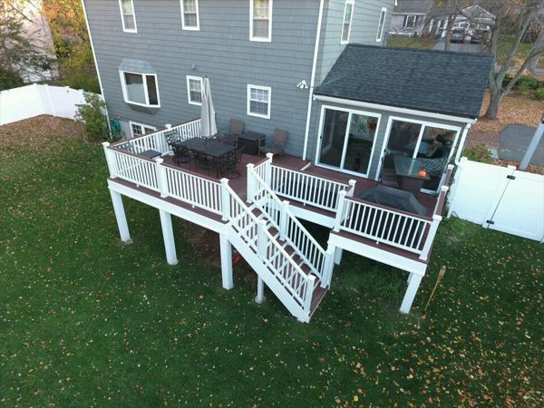 Vintage Lantern Decking, Trex Low Voltage Lighting, Transcend Railing