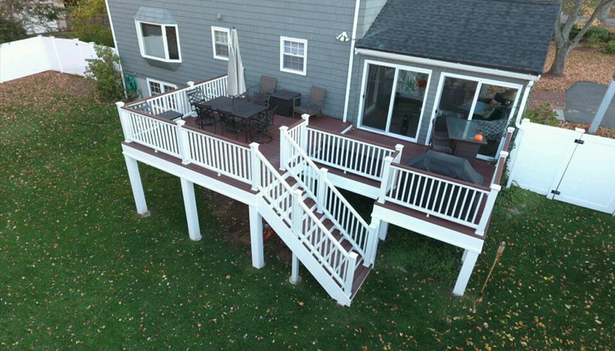 Vintage Lantern Decking, Trex Low Voltage Lighting, Transcend Railing