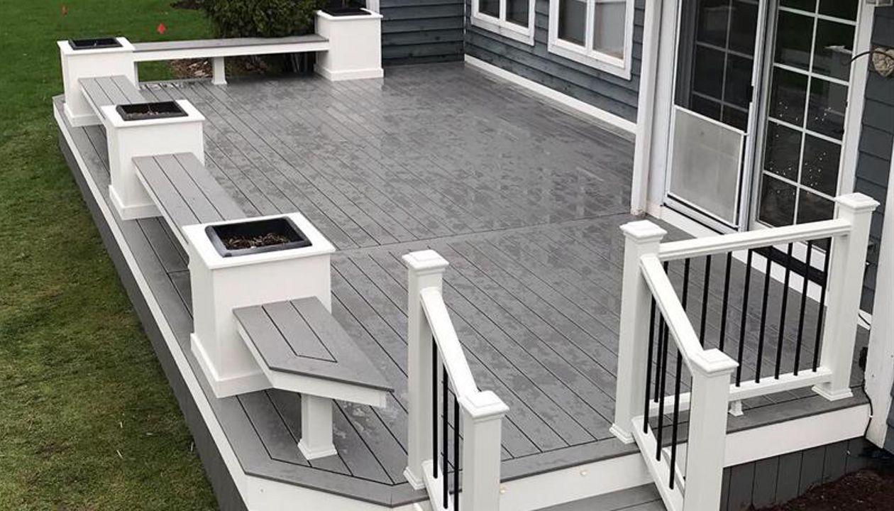 Trex Select Pebble Grey with Flower boxes