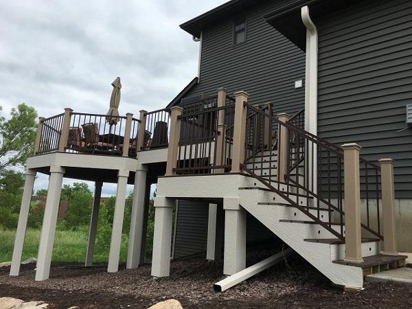 Chanhassen, MN VL border SR field color, bronze rail