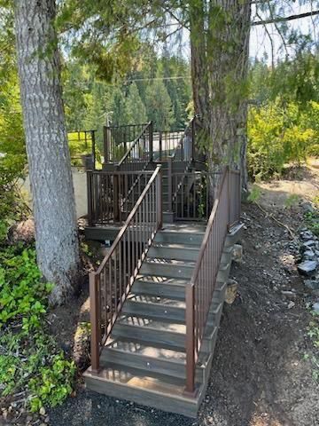 TREX Coastal Bluff with Signature Rail in Belfair by Million’s Custom Landscaping