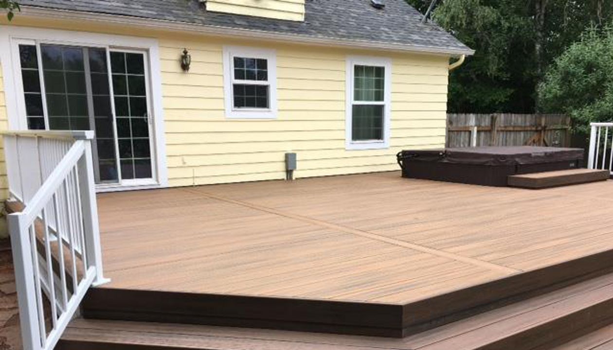Tiki-Torch decking with spiced Rum trim