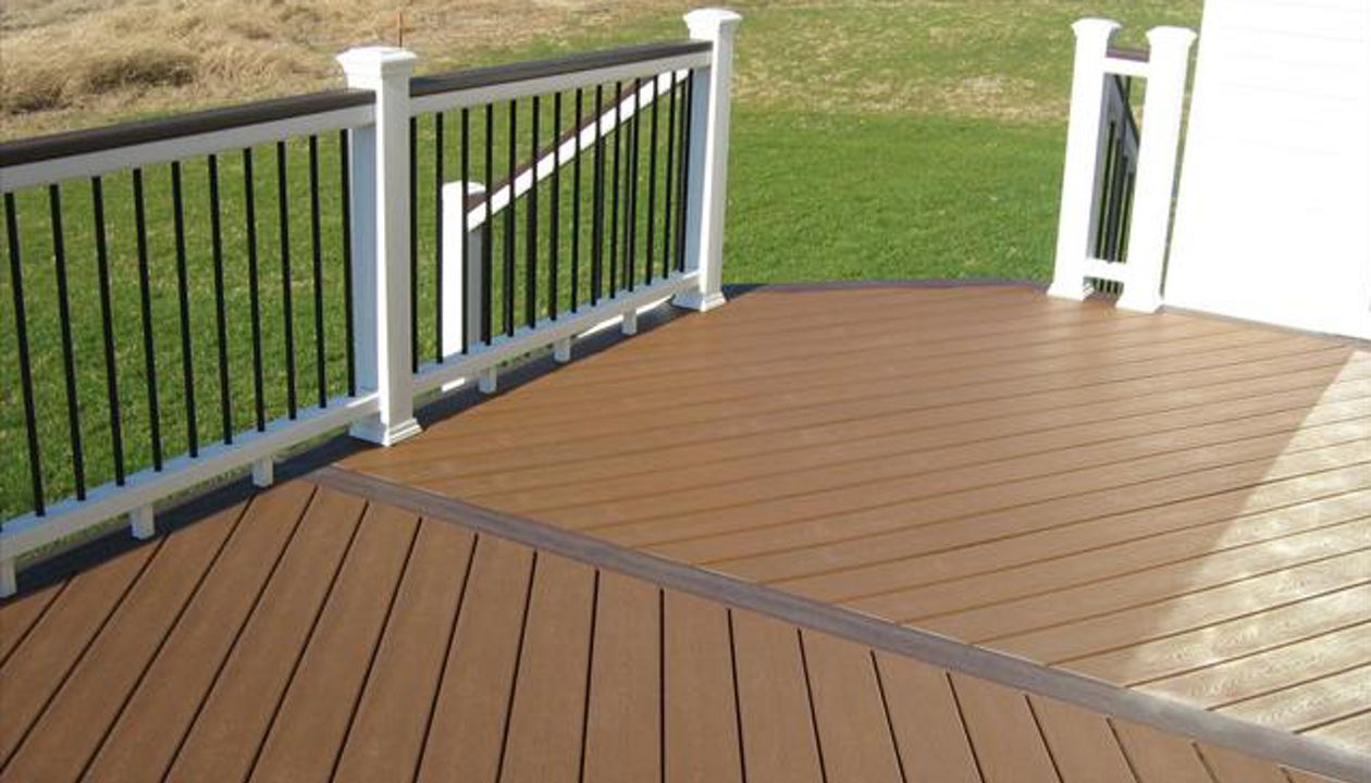 Trex Transcend (treehouse, vintage lantern, universal rail)