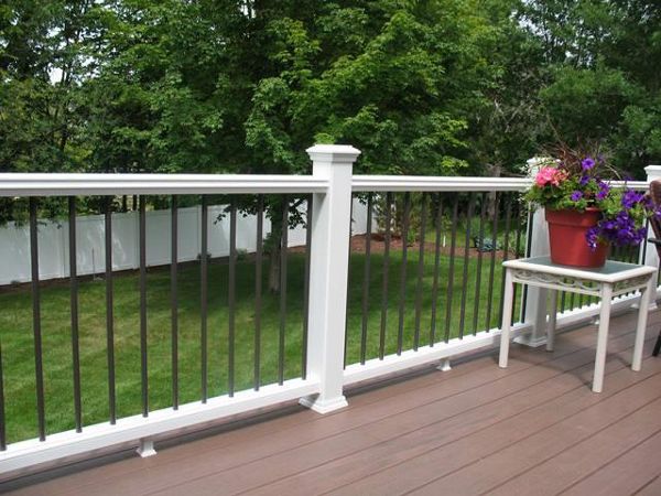 Trex White Railing with Aluminum Spindles Excelsior, MN