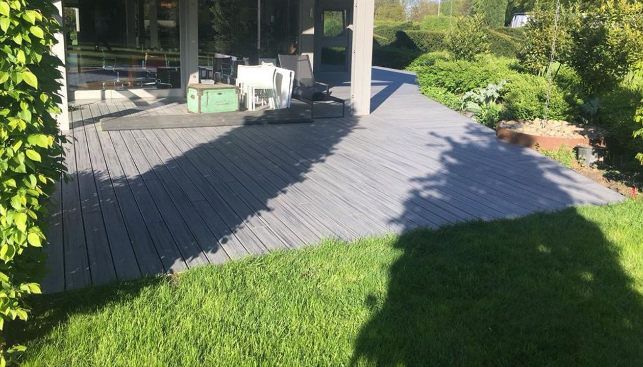 Huf Haus Project Kent Island Mist