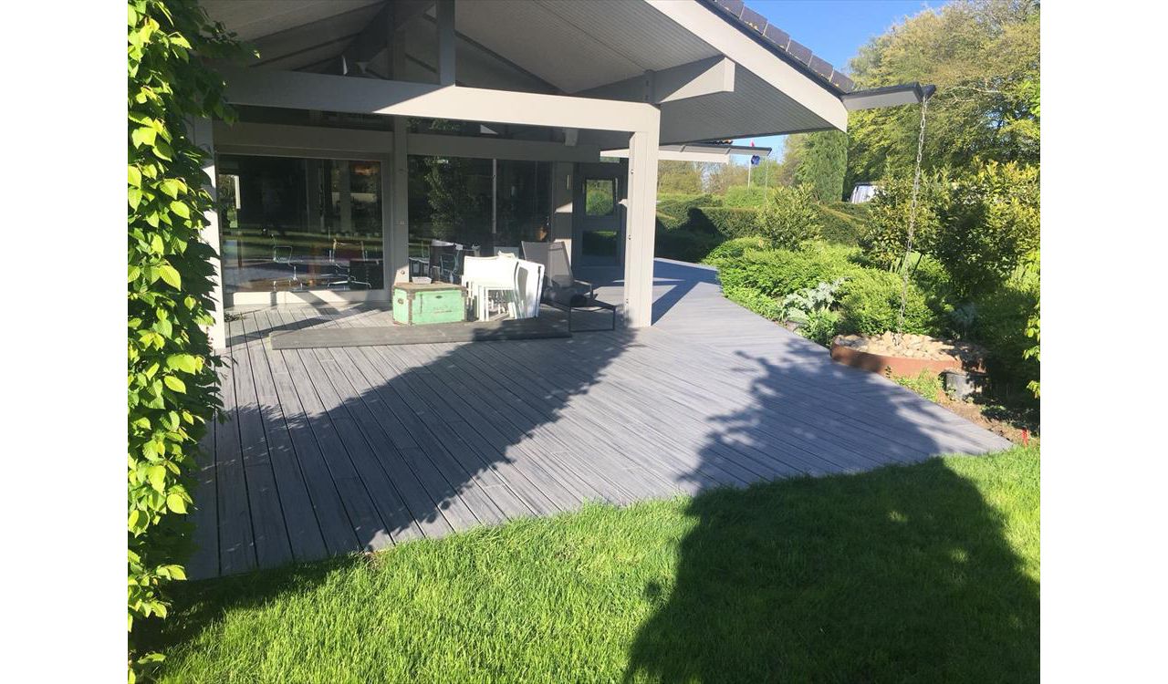 Huf Haus Project Kent Island Mist