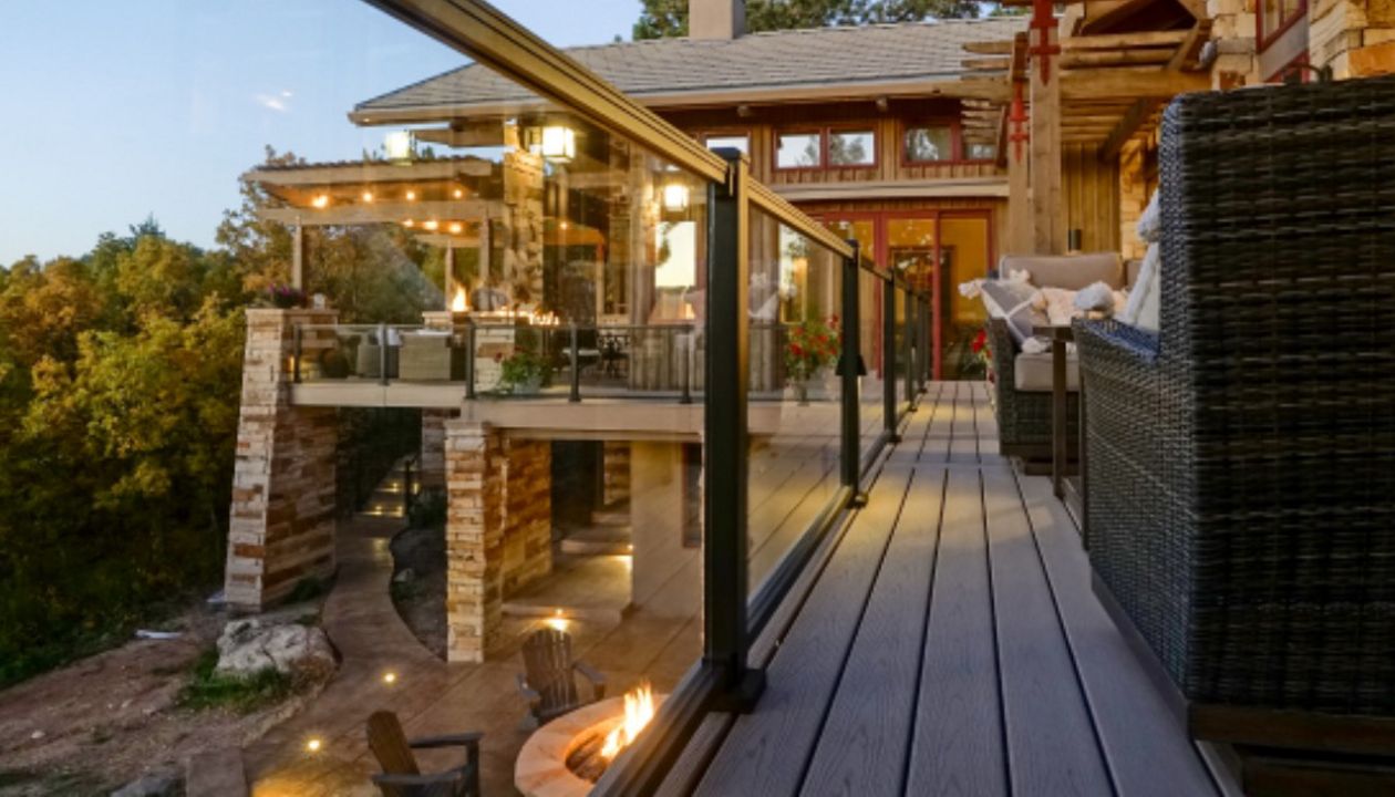 Trex Transcend Rope Swing with Signature Glass railing Castle Pines CO