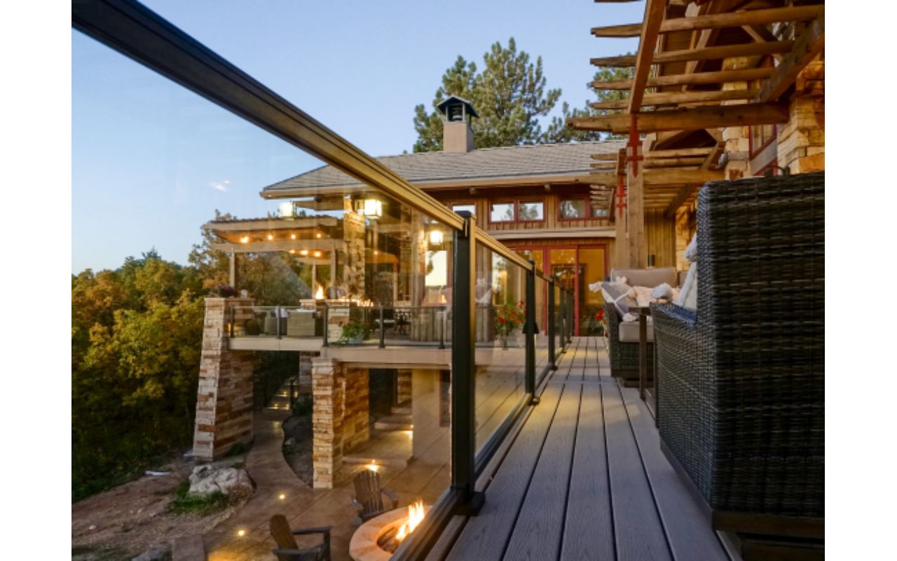 Trex Transcend Rope Swing with Signature Glass railing Castle Pines CO