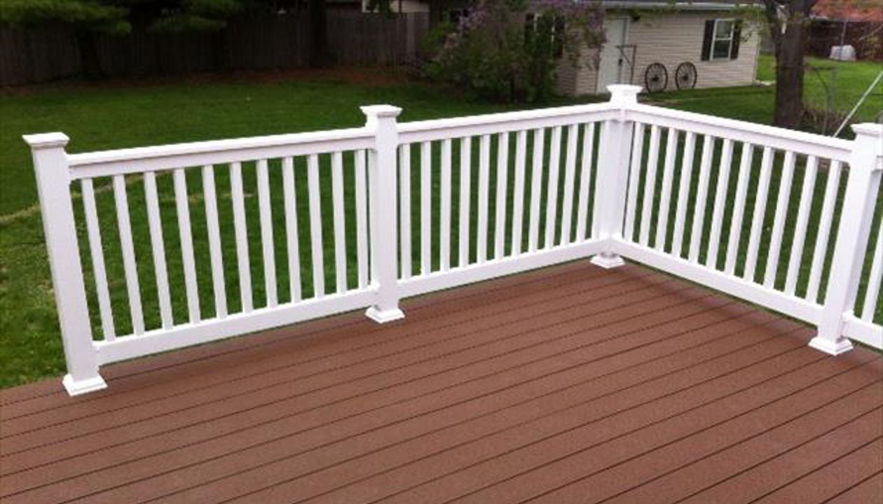 Trex Select Saddle Decking