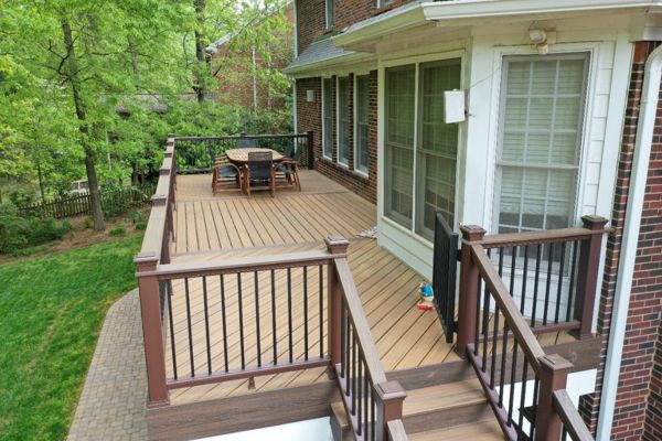 Havana Gold Deck with Transcends Railing and Gate