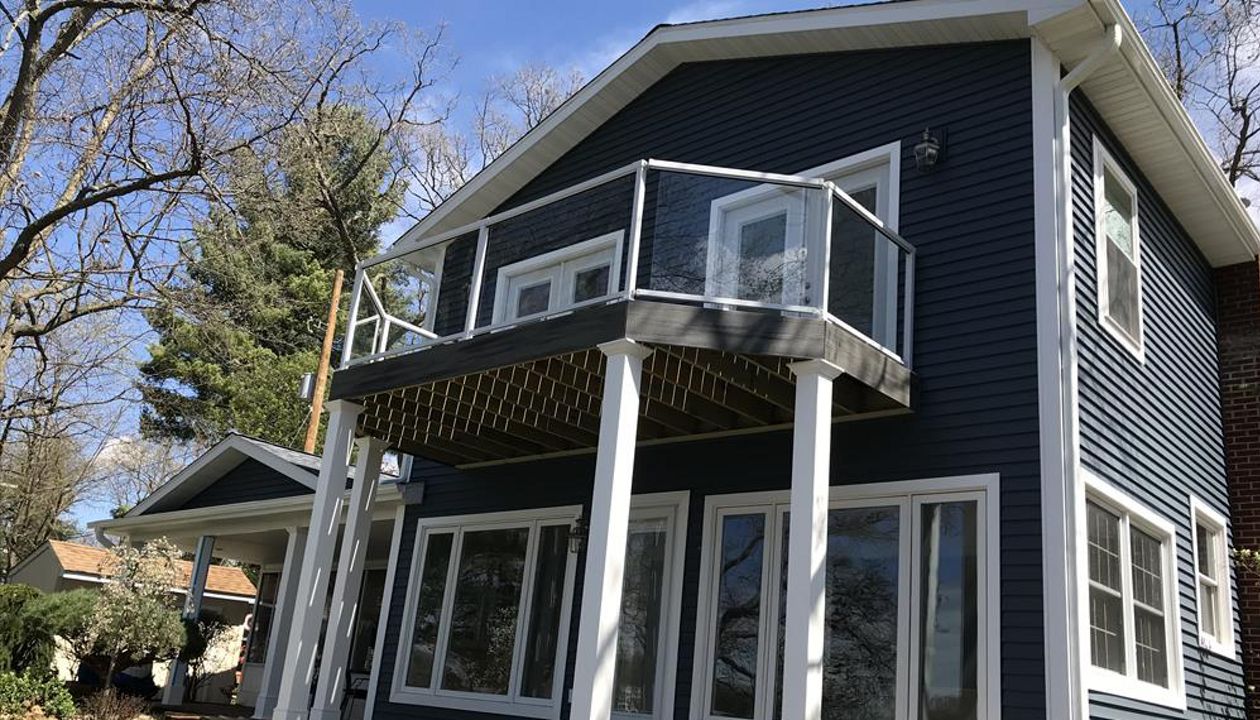 Trex Transcend Island Mist decking