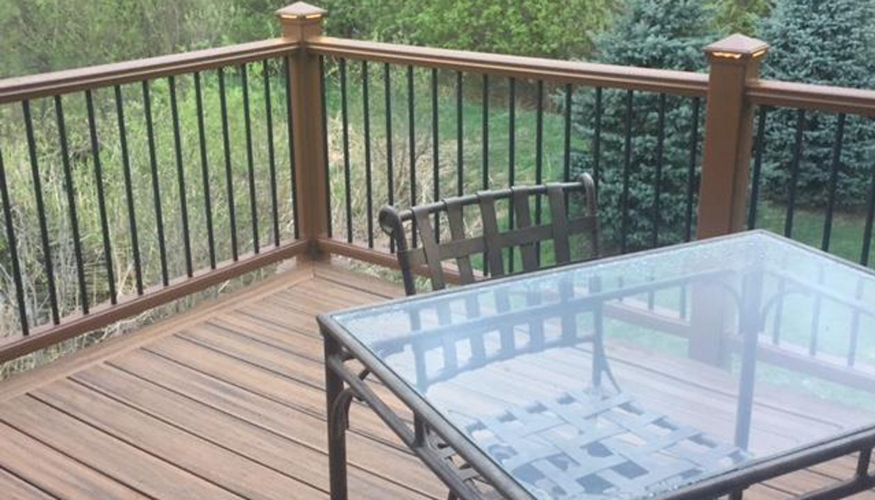 Trex Transcends Deck w/Alum Rail w/Lighting Lakeville, MN