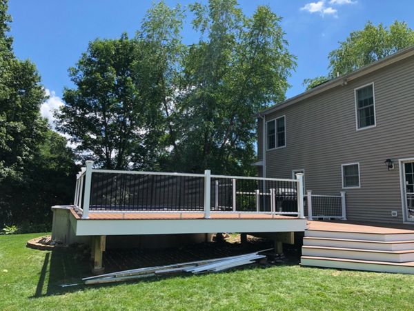 Smithfield Pool Deck - Trex Select decking