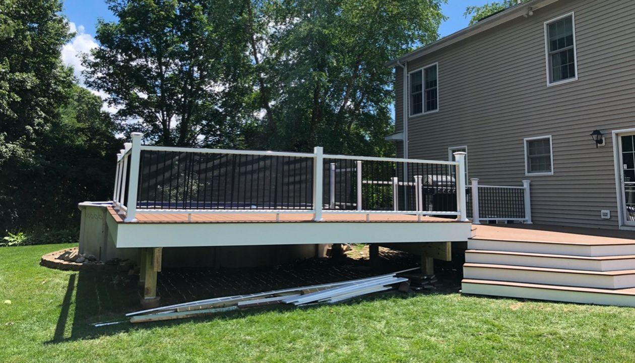 Smithfield Pool Deck - Trex Select decking