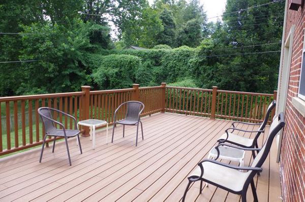 Trex Transcend grooved decking, Treehouse color