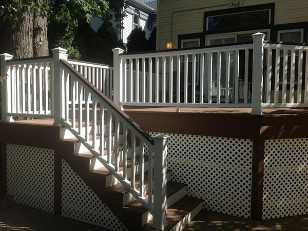 White Trex Transcend Railings With Vintage Lantern Capping