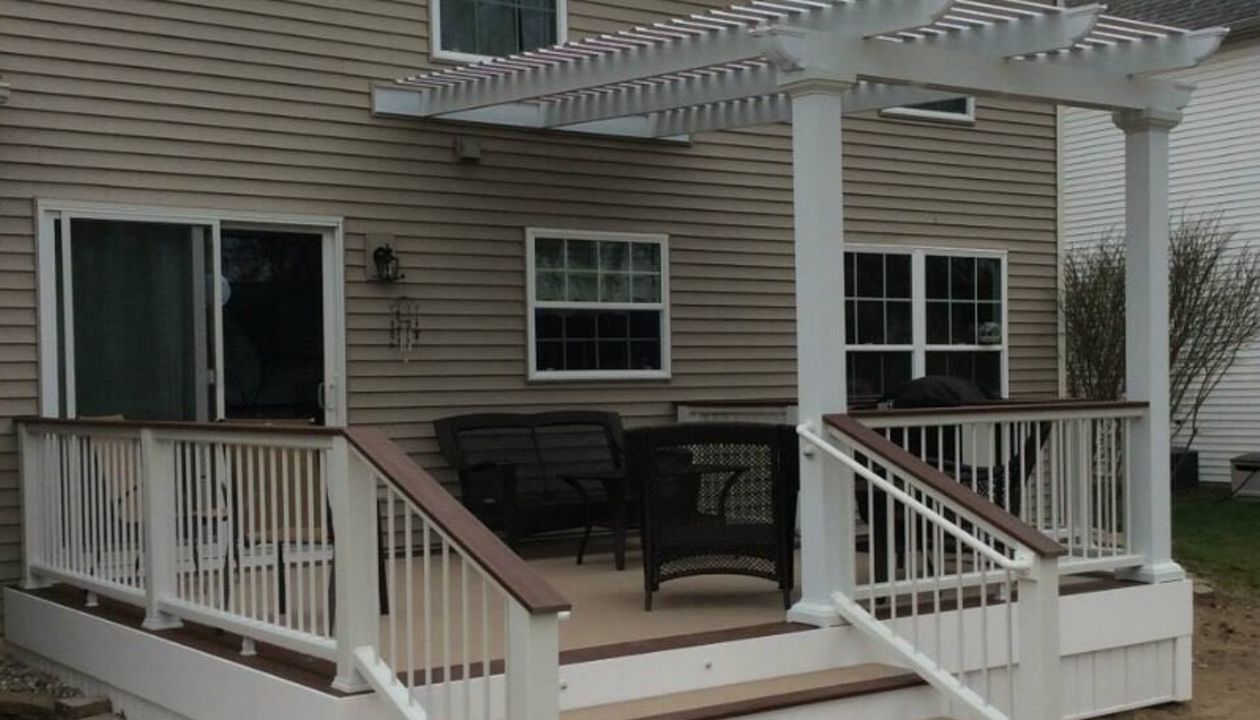 Trex Deck with Stair Lighting