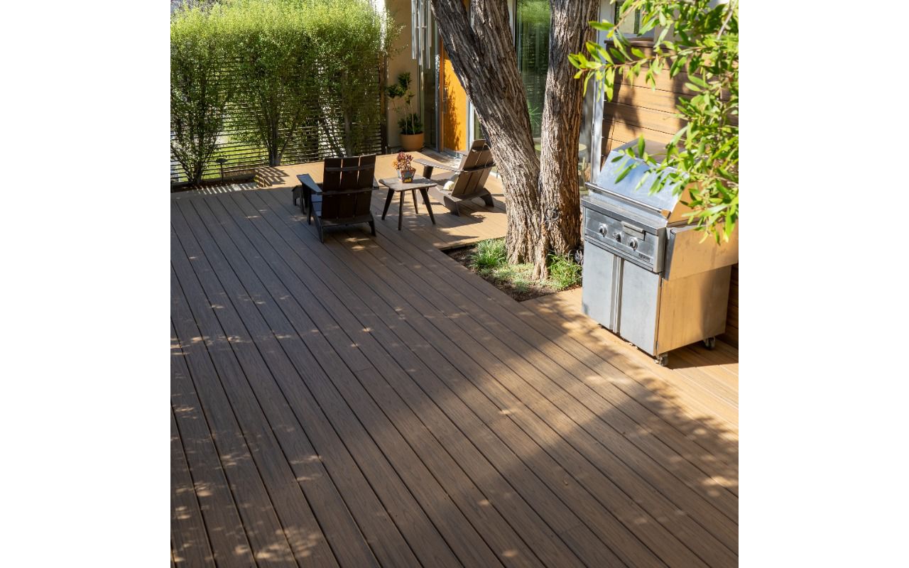 Beverly Hills Trex Deck