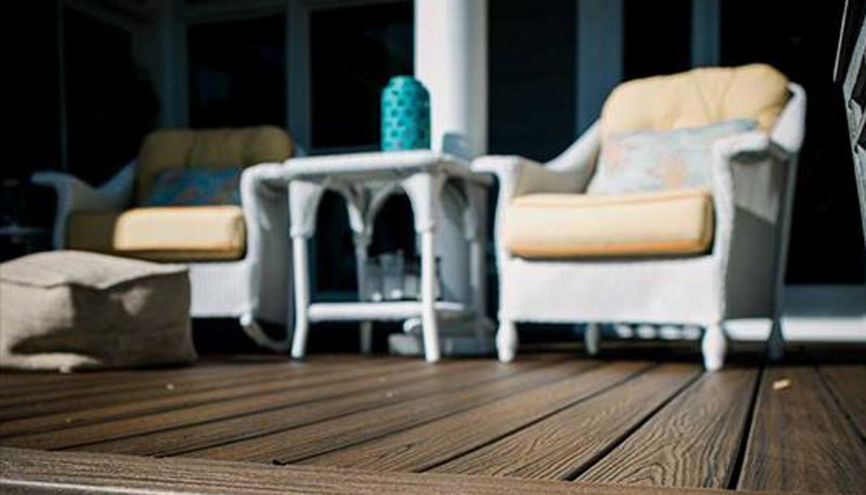 Trex Transcend decking retains its color & resists the rot & warping of wood.