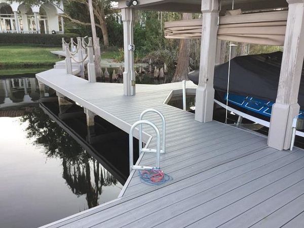 Trex Gravel Path Dock located in Isleworth (Windermere, FL)