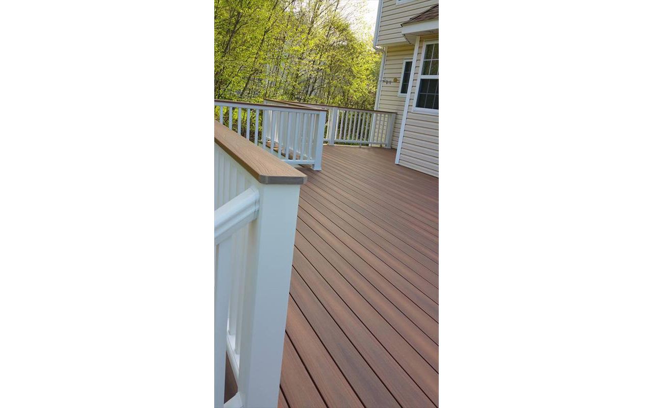 Cocktail Rail using TrexTranscends rail parts in Beacon Falls CT