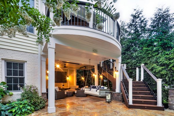 Curved second story deck with shade