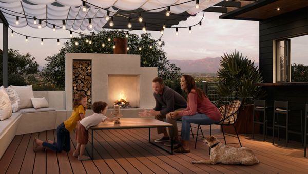 sig-arizona-011-oc-sig-mesh-railing-pergola-family-fireplace-dusk.tif