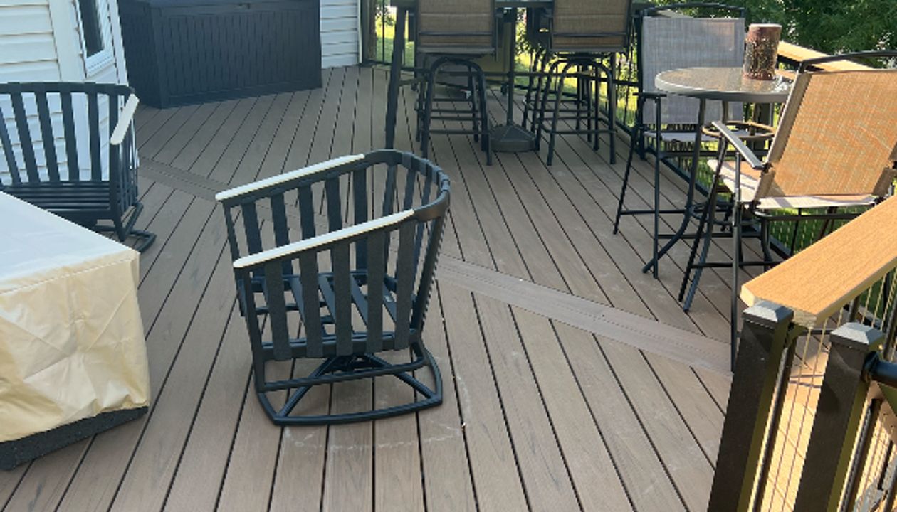 Trex Transcends Lineage composite deck boards - Jasper, Picture framed, Rochester area