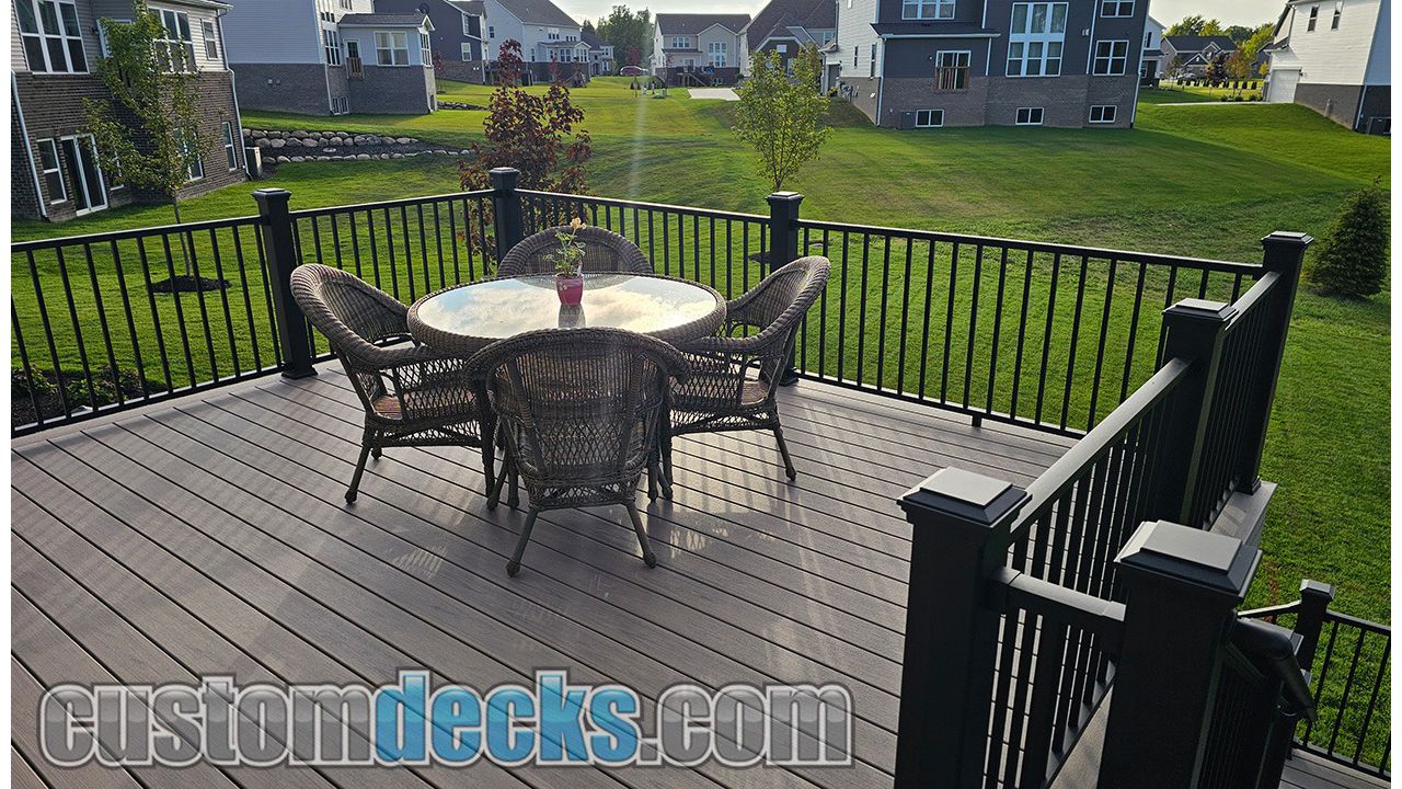 Lineage Biscayne decking with Black Signature Aluminum railing