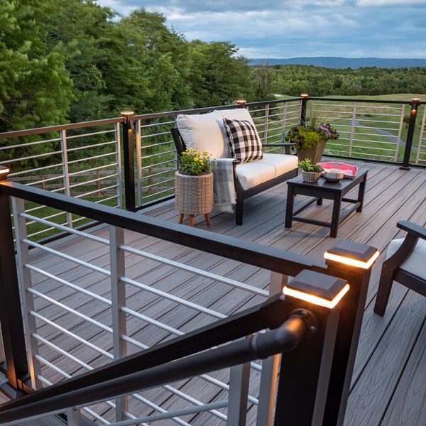 Deck railing deals post solar lights