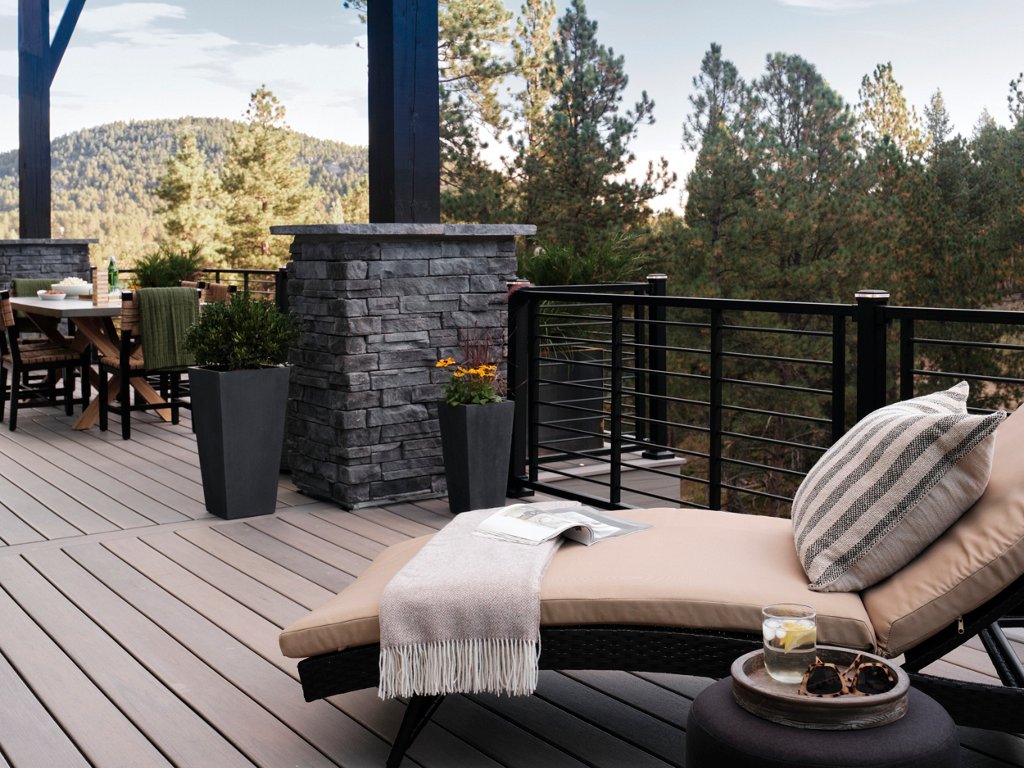 A Deck With Outdoor Furniture behind the House: Ultimate Relaxation Spot