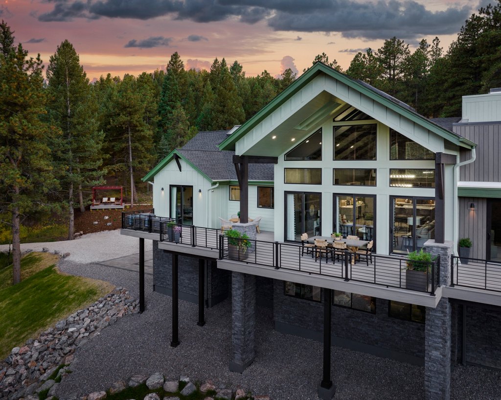 HGTV® Dream Home 2023: Behind the Design | Trex