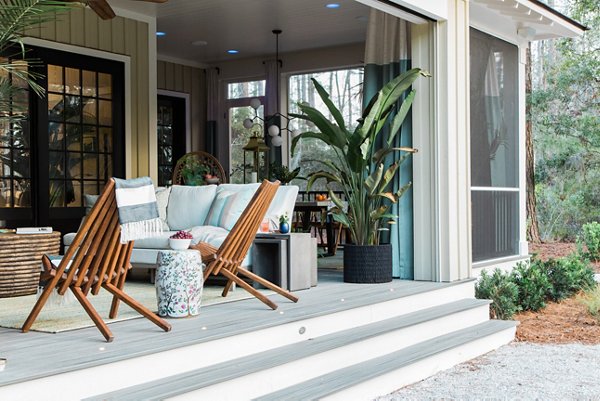 Deck recessed lighting on stairs leading to backyard