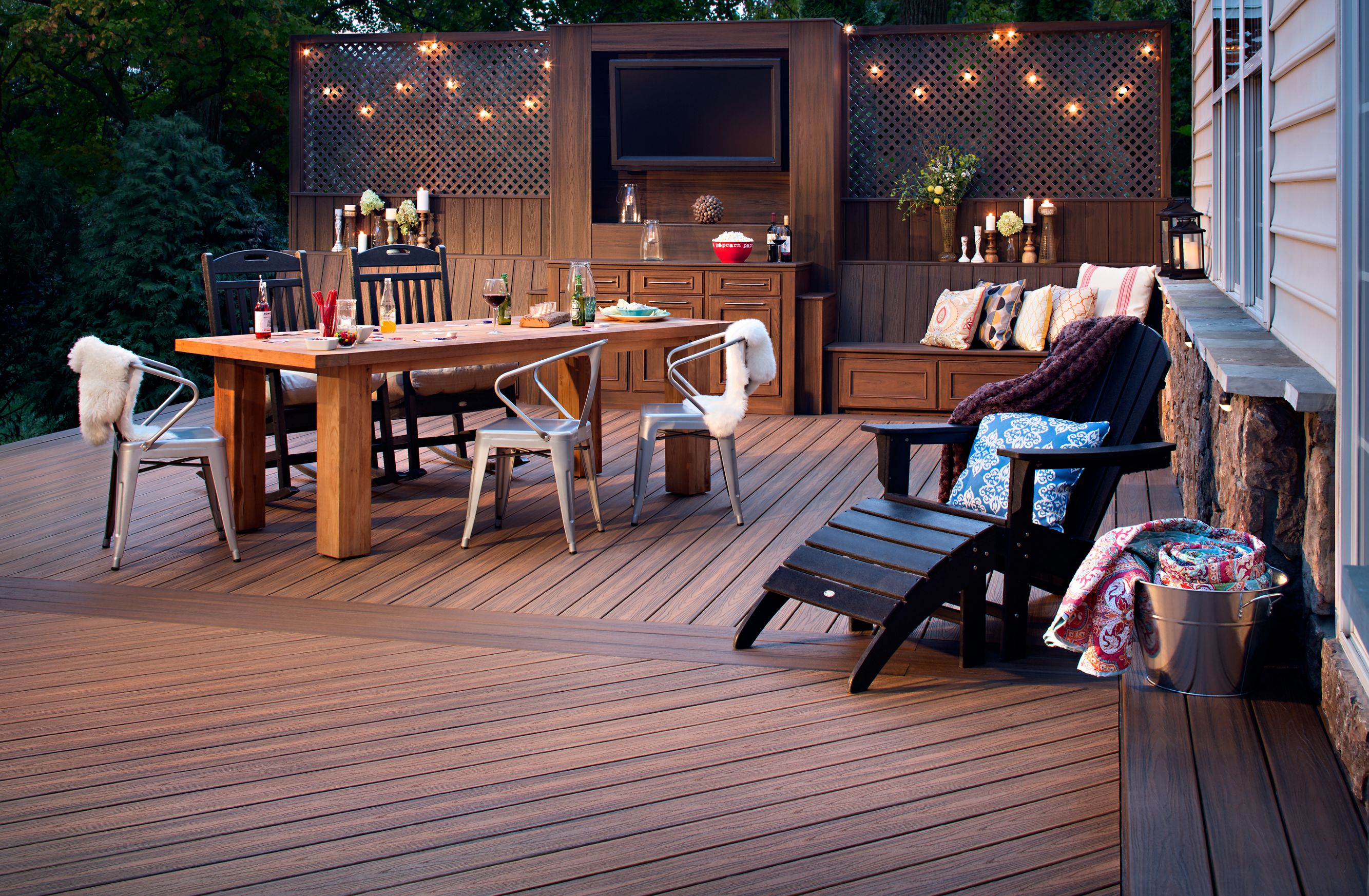 A Simple Guide to Choosing the Best Wood for Your Deck