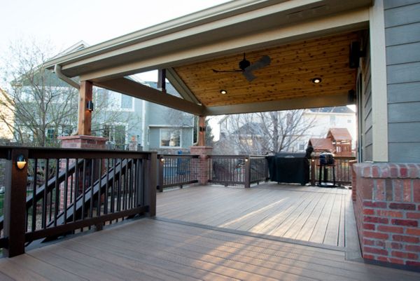 Aurora, CO Trex deck with Trex railing and lights